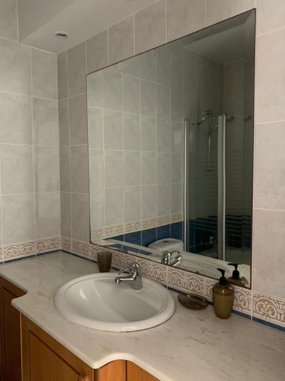 Regina Gardens - Spacious 3 Bed, 2 Bath Maisonette Пафос Екстериор снимка
