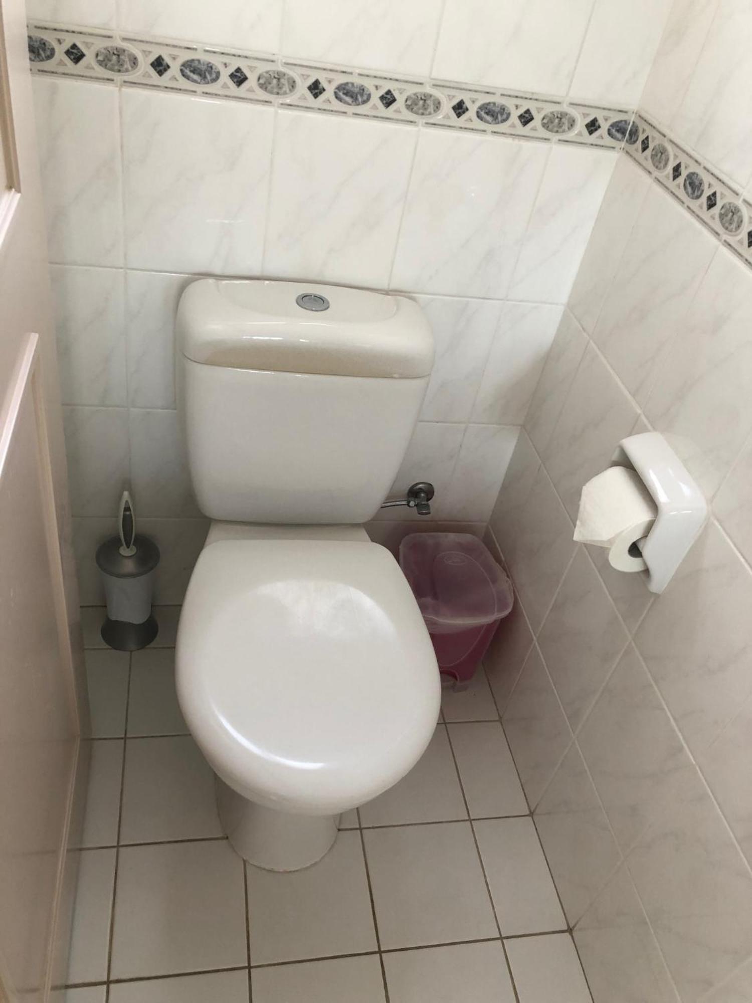 Regina Gardens - Spacious 3 Bed, 2 Bath Maisonette Пафос Екстериор снимка